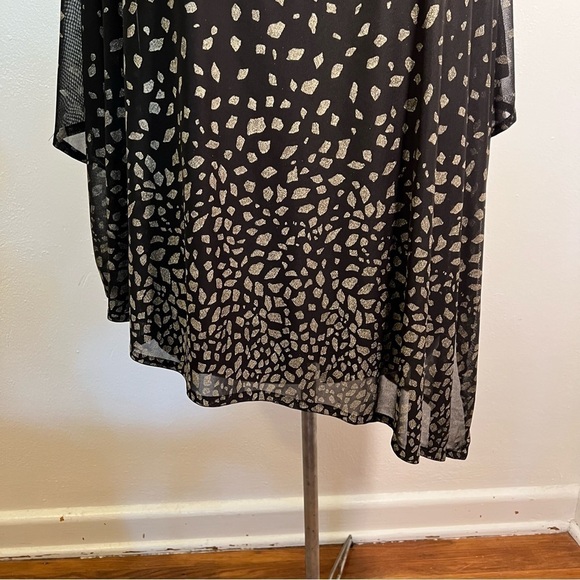 JM Collection Batwing Asymmetric Blouse Black Gold - Picture 5 of 12